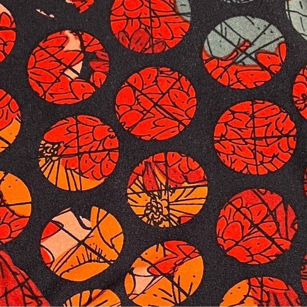 Lularoe TC Leggings - Picture 2 of 4